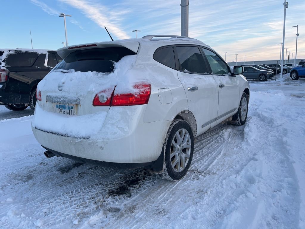 Used 2013 Nissan Rogue SL image 3