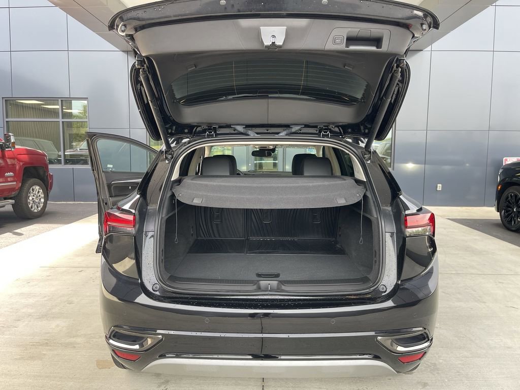 Used 2023 Buick Envision Essence w/ Sport Touring Package AWD/4WD image 24