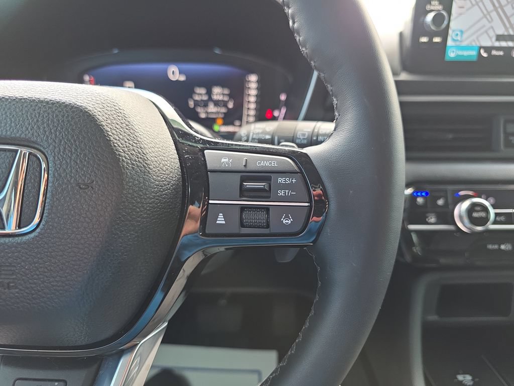 Used 2025 Honda Pilot Elite image 22
