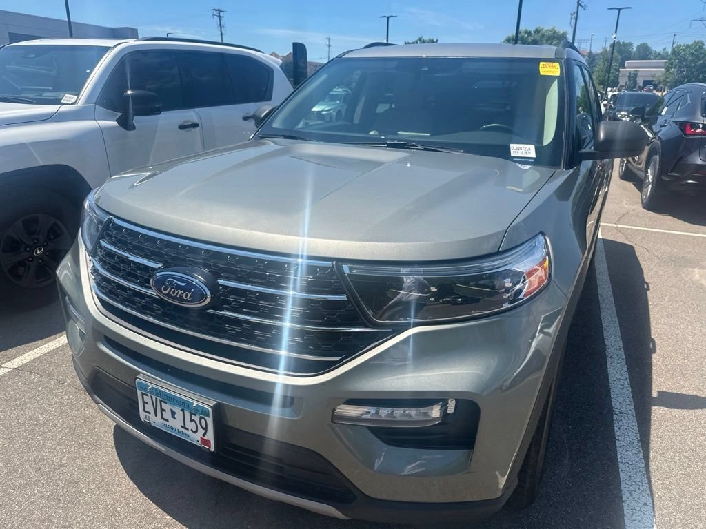 Used 2020 Ford Explorer XLT w/ Equipment Group 202A AWD/4WD image 19