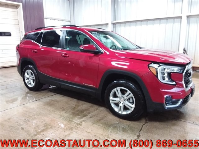Used 2022 GMC Terrain SLE w/ Driver Convenience Package AWD/4WD image 3
