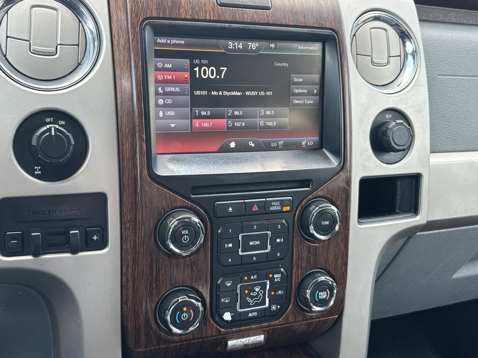 Used 2013 Ford F150 Lariat w/ Mid Equipment Group RWD image 23