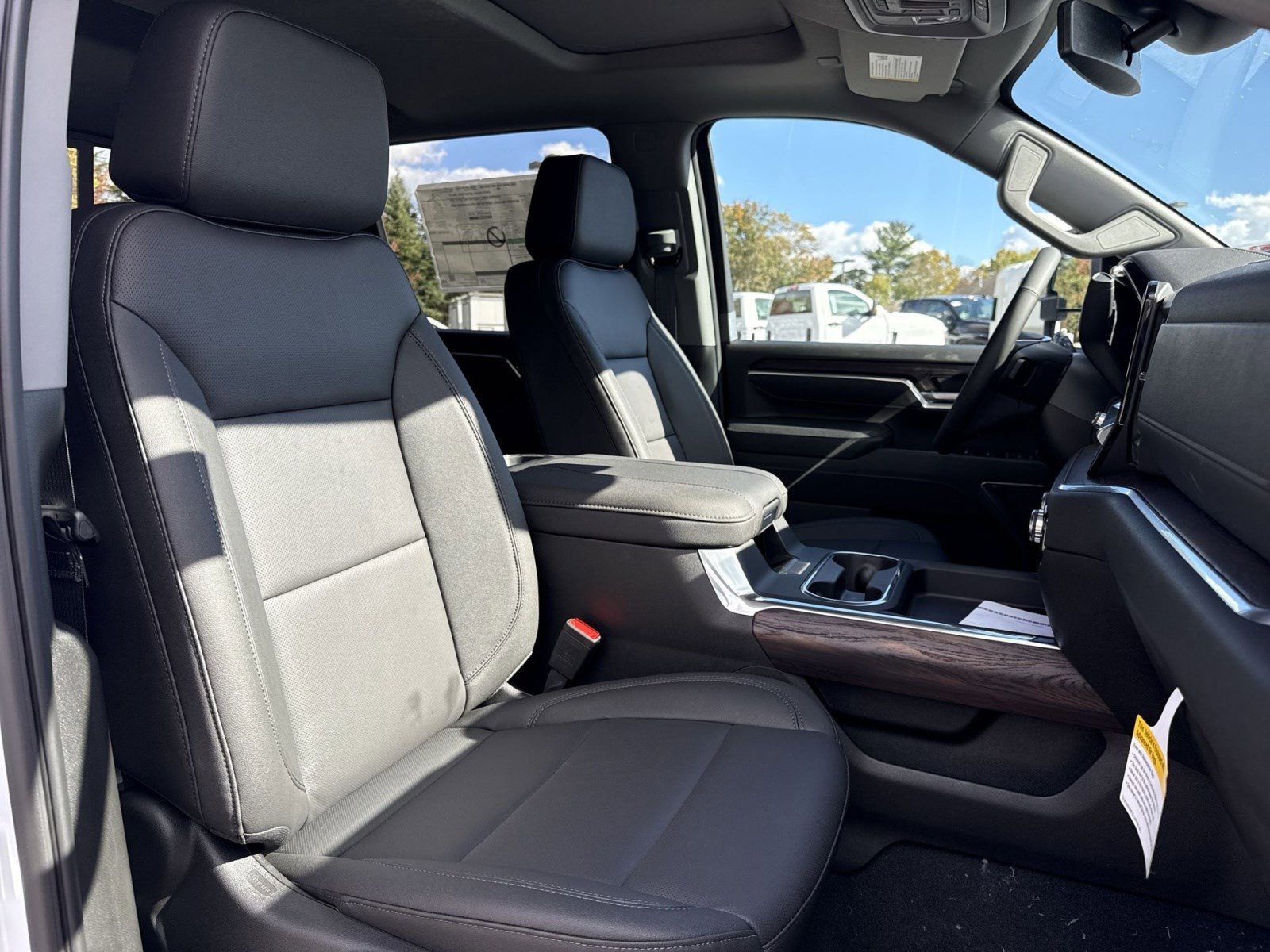 New 2026 GMC Sierra 3500 SLT w/ SLT Premium Package image 20