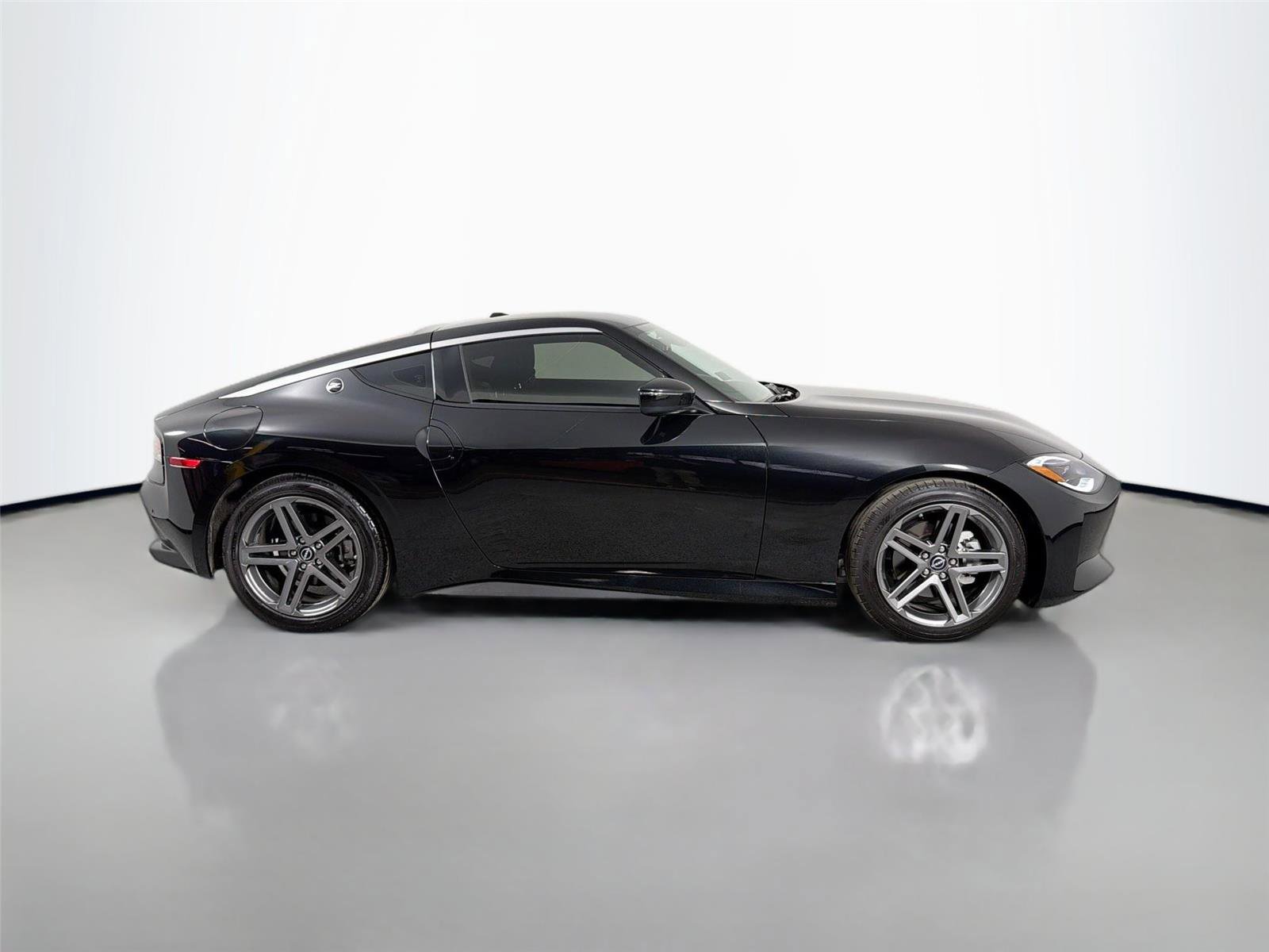 Used 2024 Nissan Z Sport w/ Floor Mat Package RWD image 5