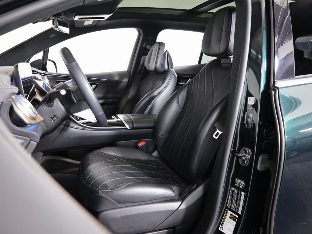 Used 2023 Mercedes-Benz EQE 500 4MATIC SUV w/ Pinnacle Trim Package image 28