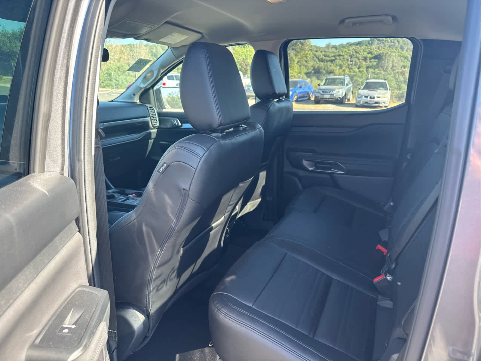 Used 2025 Ford Ranger Lariat w/ FX4 Off-Road Package AWD/4WD image 10