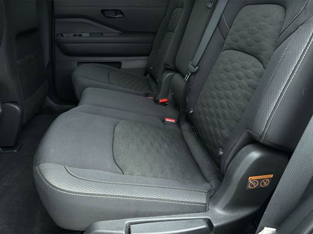 Used 2024 Nissan Pathfinder SV image 20