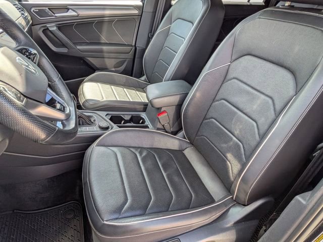Used 2024 Volkswagen Tiguan SEL R-Line AWD/4WD image 28