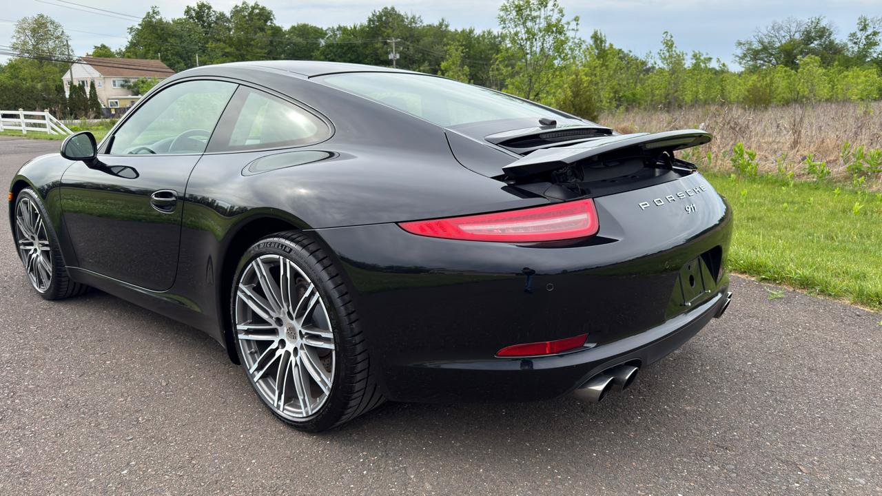 Used 2016 Porsche 911 Carrera Black Edition RWD image 13