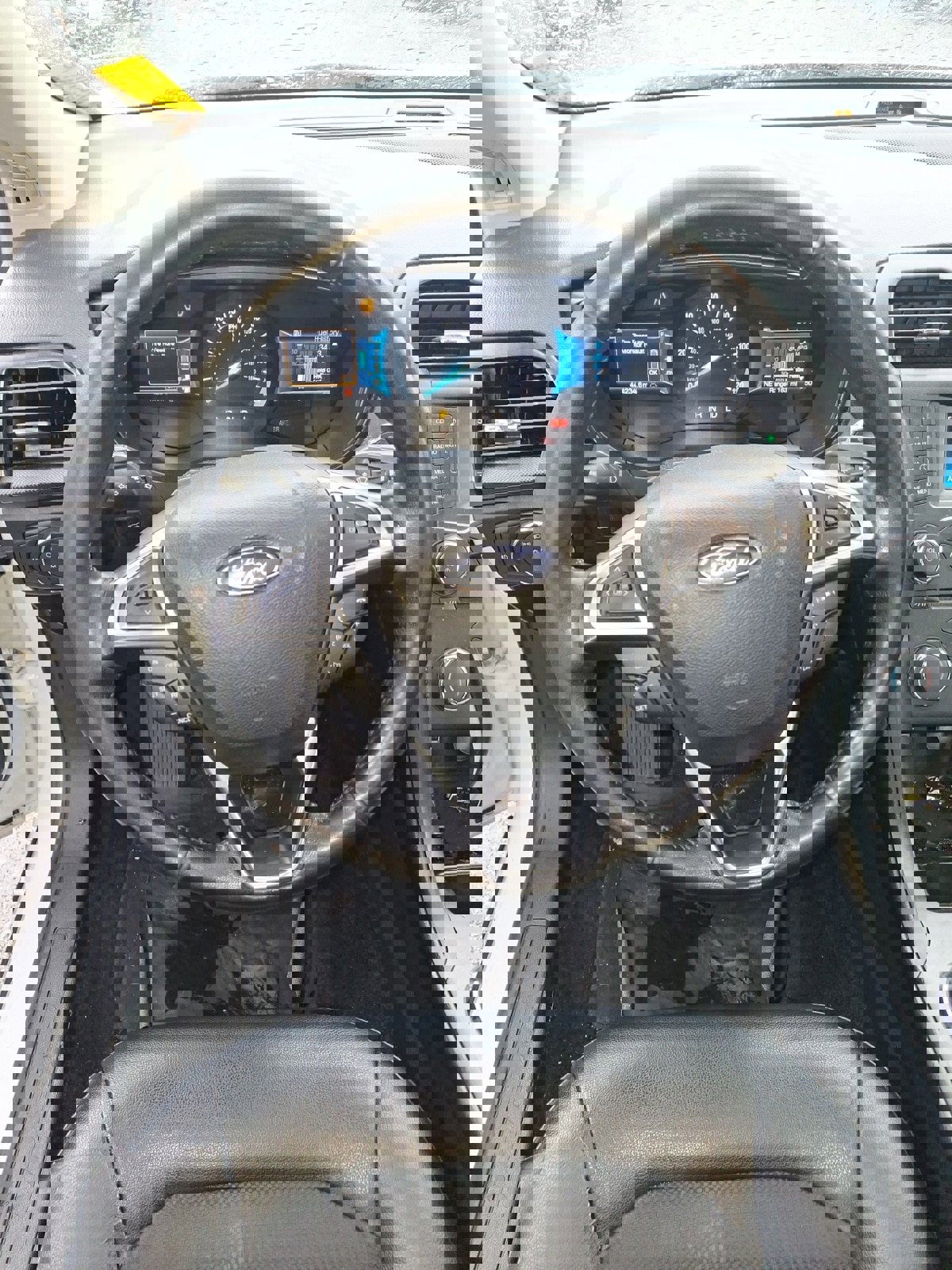 Used 2018 Ford Fusion SE w/ Equipment Group 601A image 10