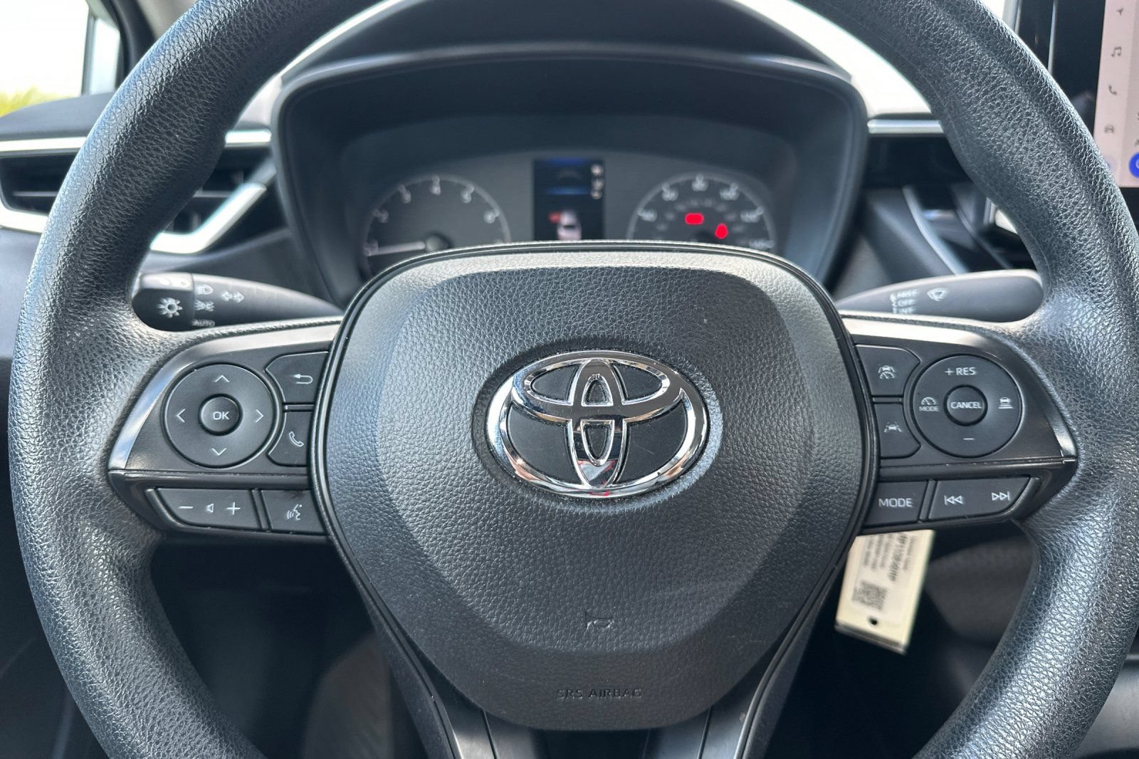 Used 2024 Toyota Corolla LE FWD image 32