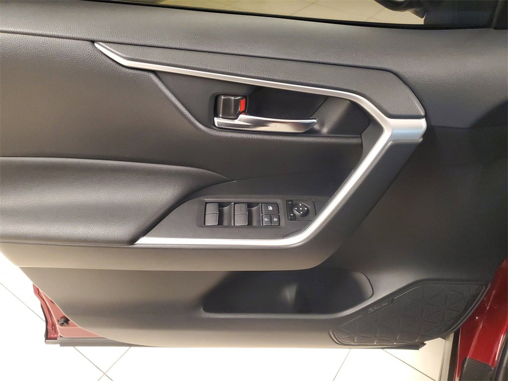 Certified 2022 Toyota RAV4 XLE Premium image 21