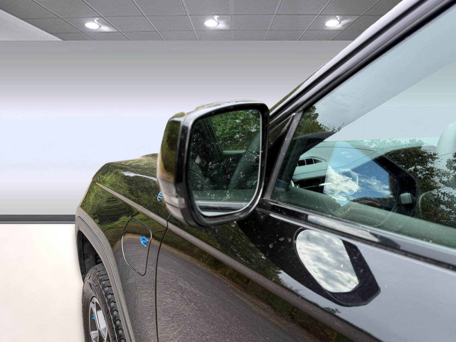 Used 2022 Jeep Grand Cherokee Trailhawk AWD/4WD image 25