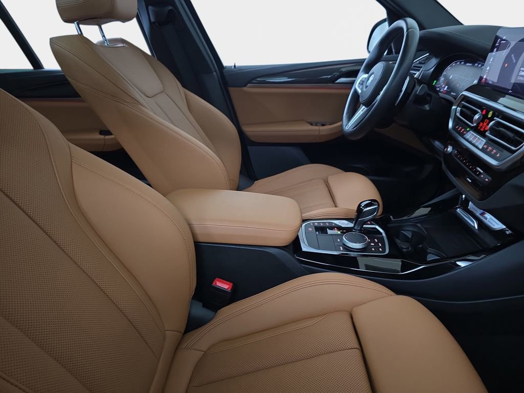Used 2024 BMW X3 M40i w/ Premium Package image 10