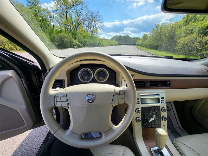 Used 2009 Volvo S80 3.2 FWD image 14