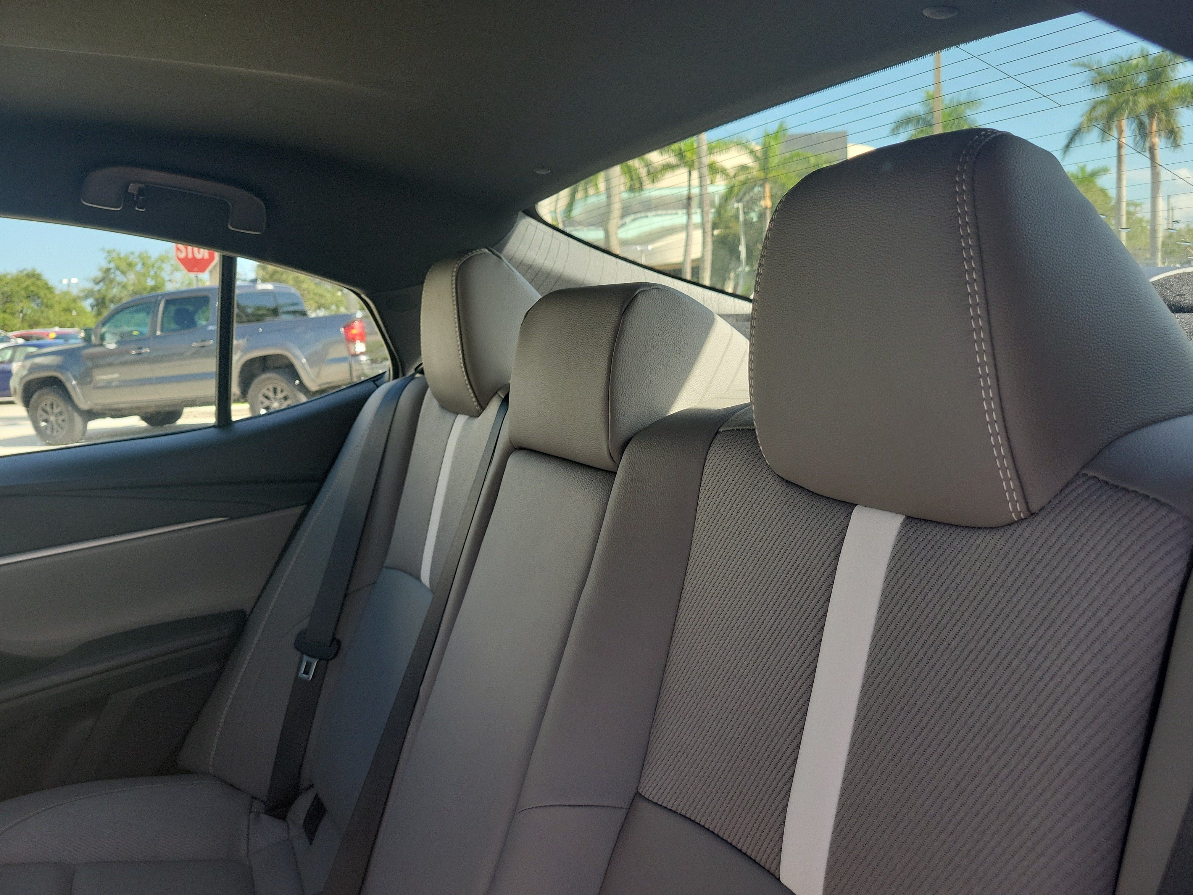 Used 2026 Toyota Camry SE w/ Convenience Package FWD image 13