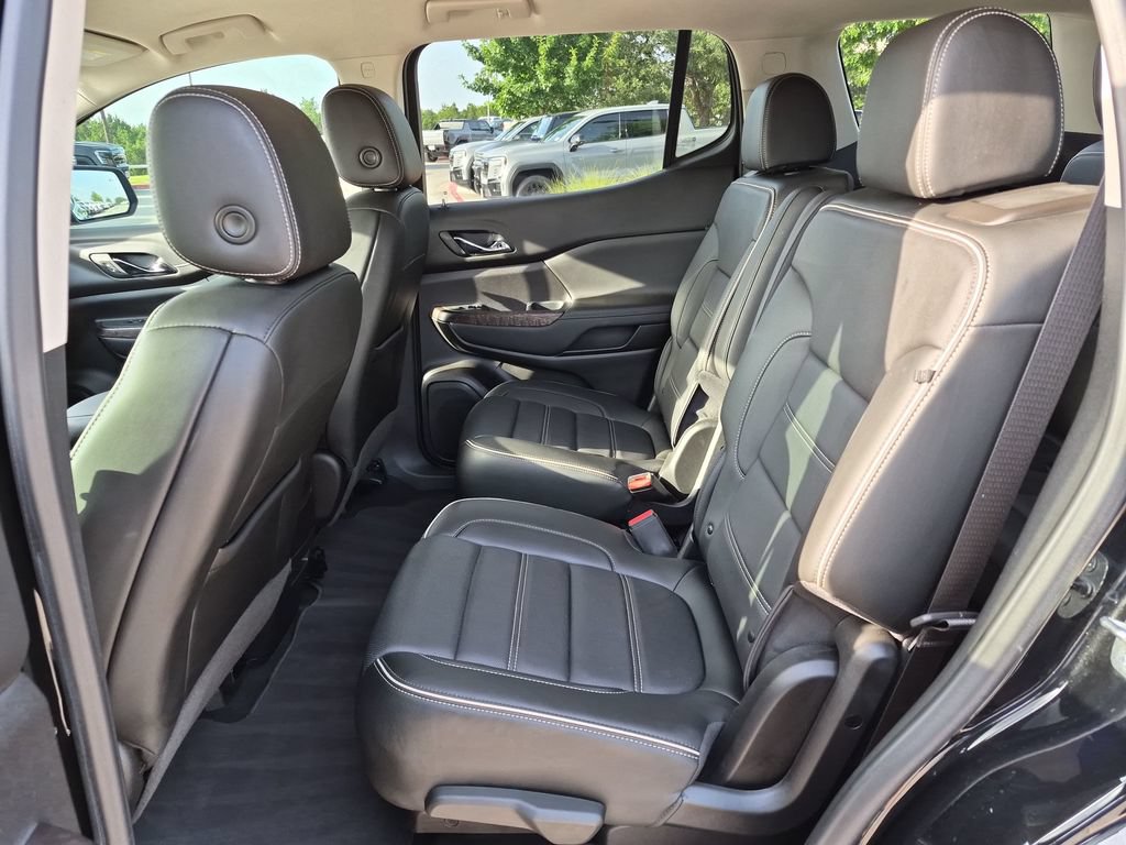 Used 2021 GMC Acadia Denali w/ Denali Technology Package FWD image 35