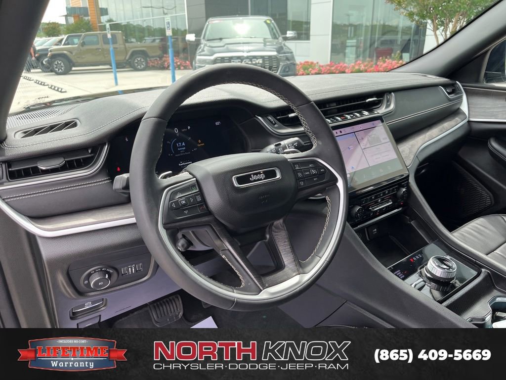 Used 2024 Jeep Grand Cherokee Limited w/ Luxury Tech Group II AWD/4WD image 6