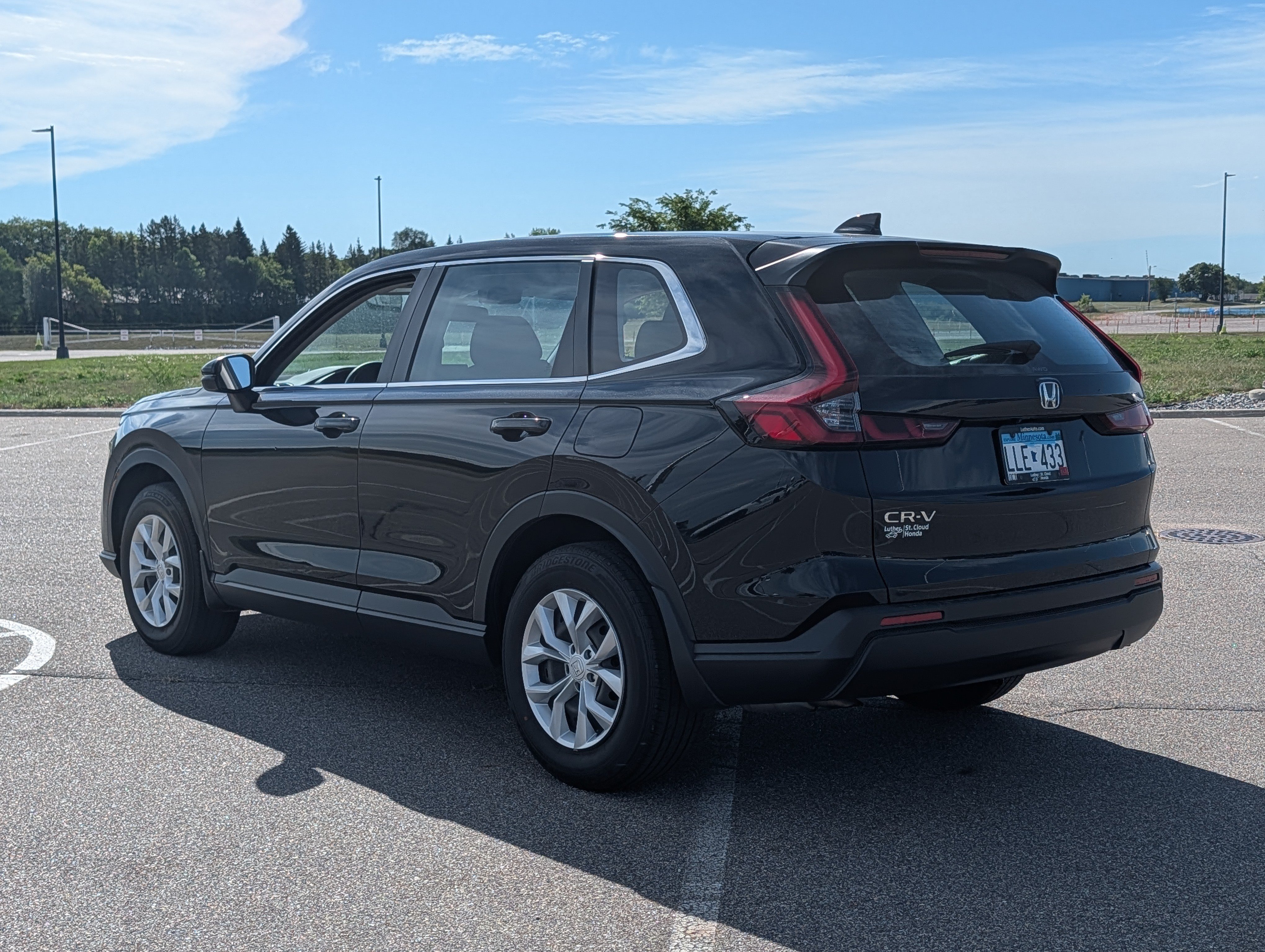 Used 2024 Honda CR-V LX image 3