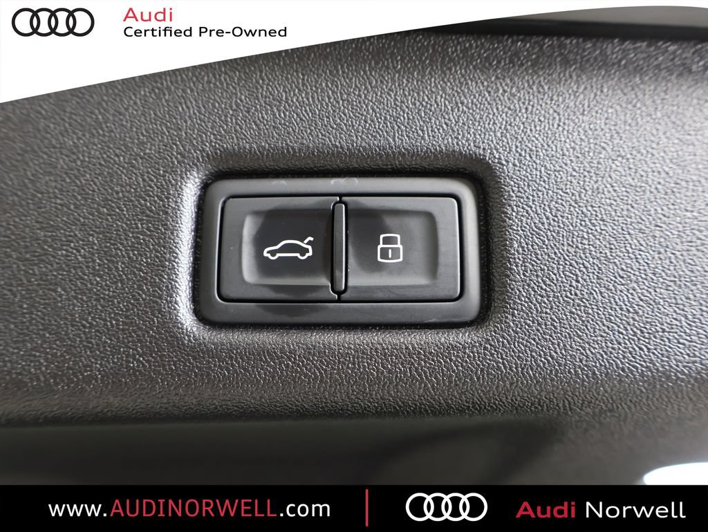 Certified 2025 Audi Q5 Premium AWD/4WD image 17