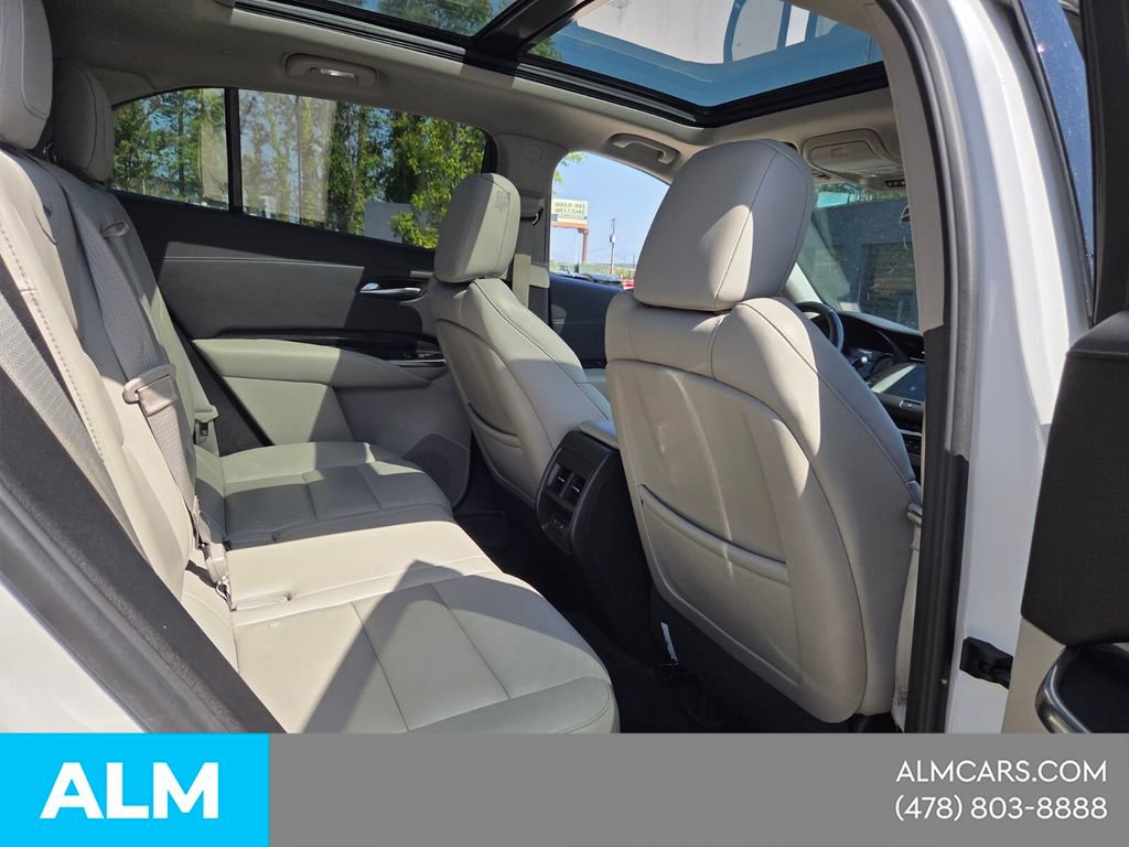 Used 2023 Cadillac XT4 Premium Luxury w/ Cold Weather Package image 13