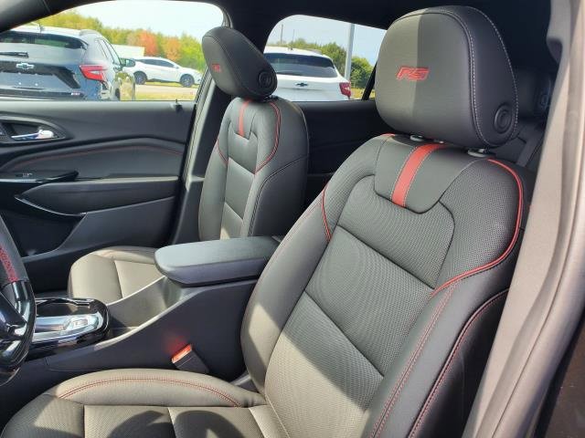 New 2026 Chevrolet Trax RS w/ Sunroof Package image 15
