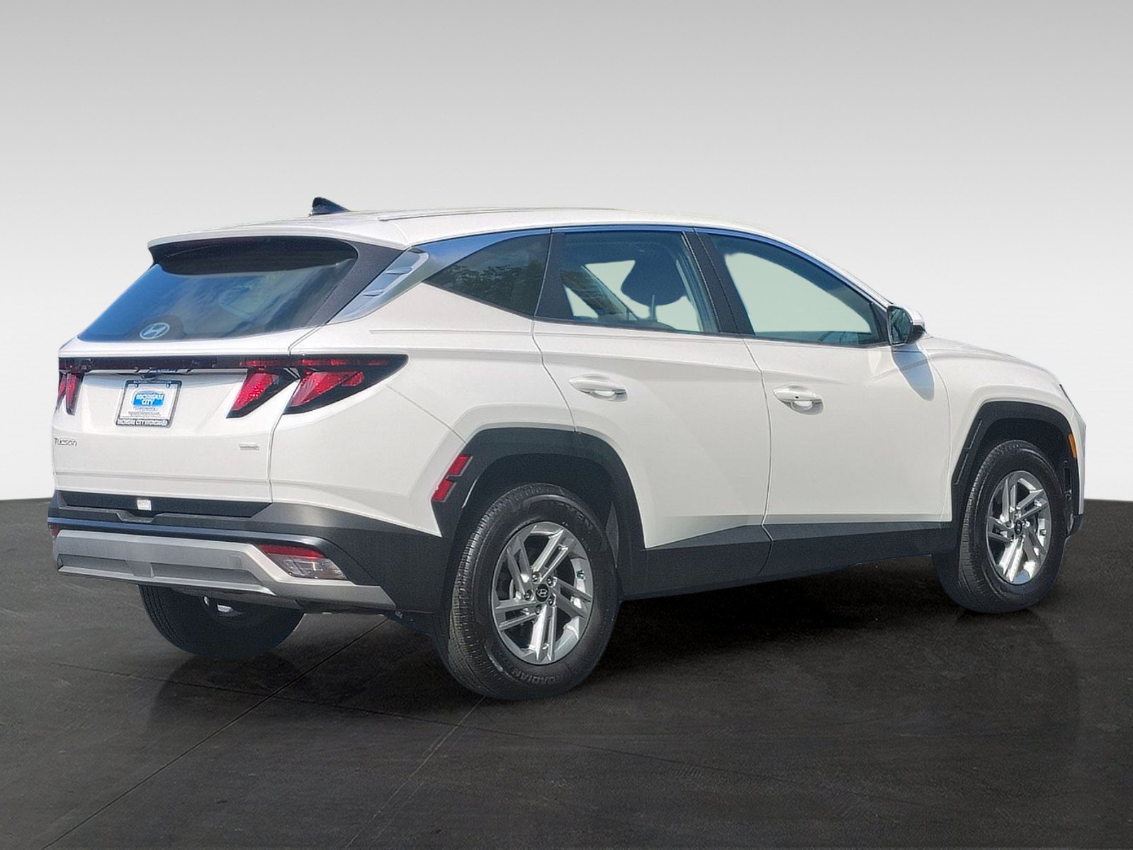 Certified 2025 Hyundai Tucson SE AWD/4WD image 5