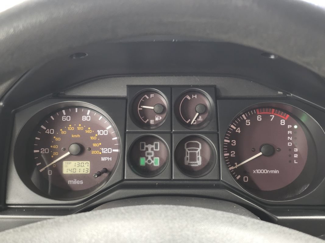 Used 2002 Mitsubishi Montero XLS AWD/4WD image 31