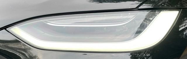 Used 2022 Tesla Model X Plaid image 17