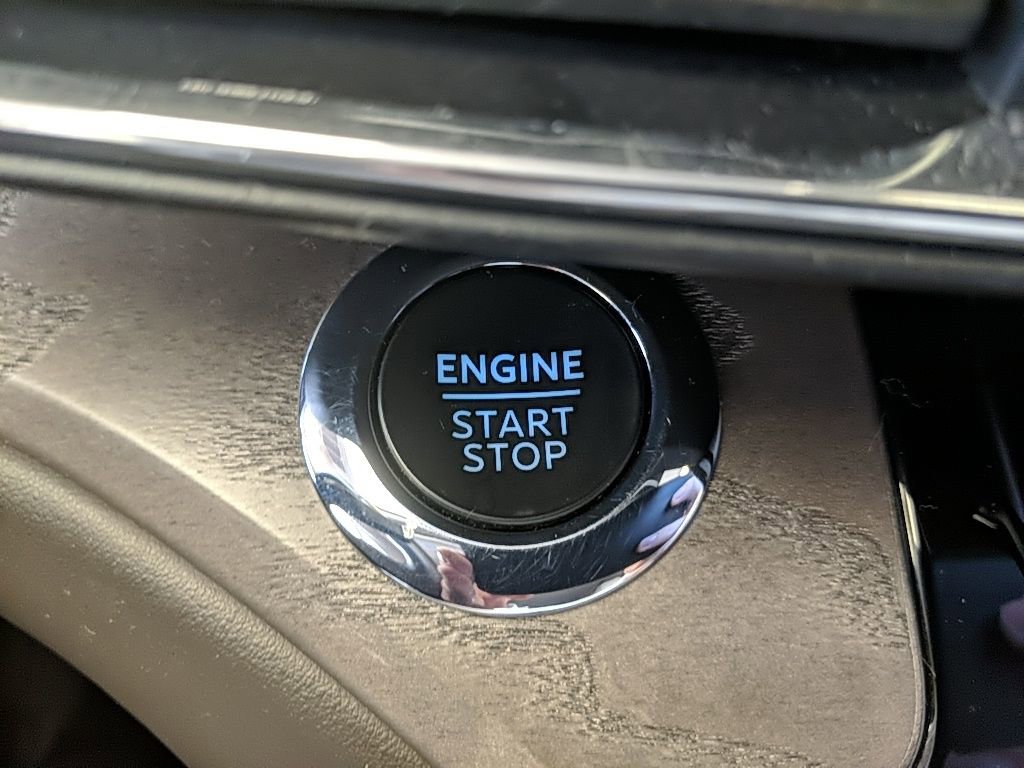 Used 2022 Ford Explorer Platinum w/ Equipment Group 601A image 24