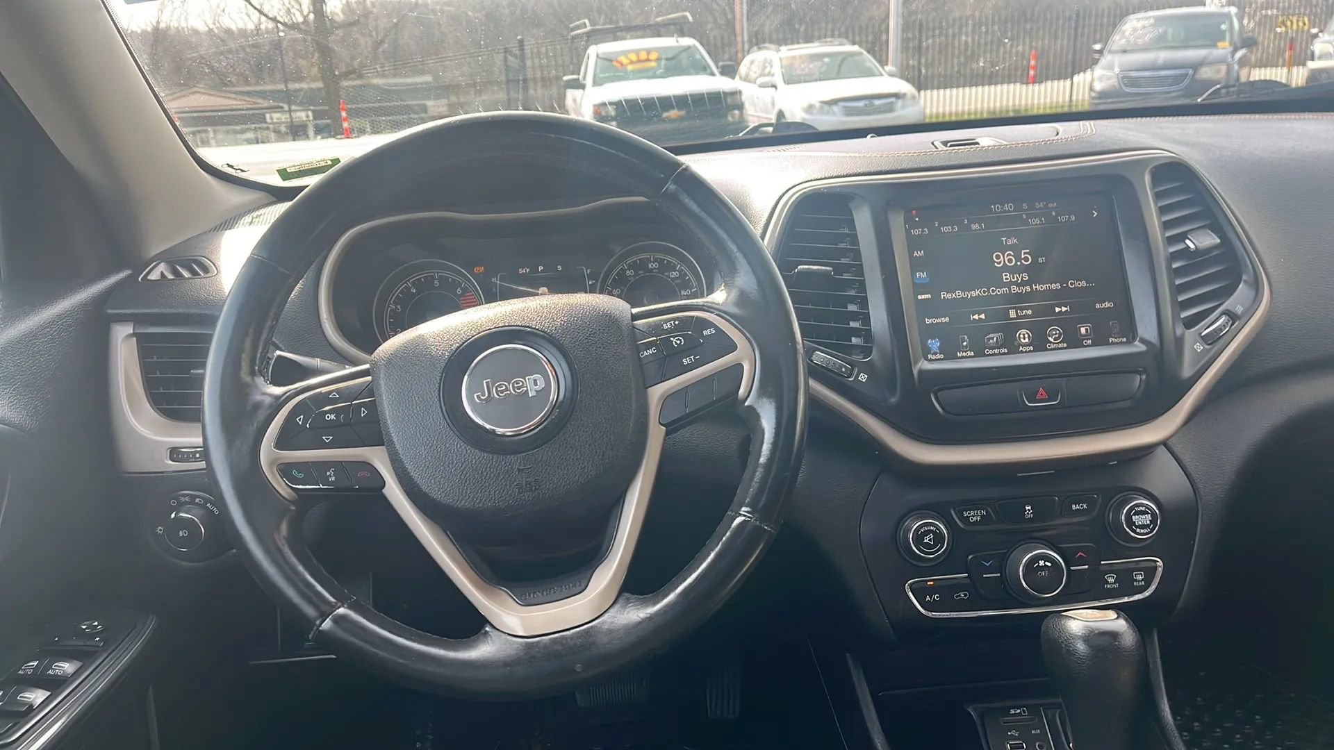 Used 2016 Jeep Cherokee 75th Anniversary image 11