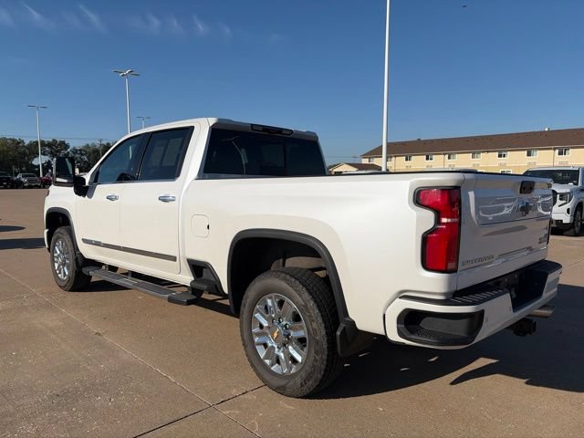 Used 2024 Chevrolet Silverado 2500 High Country w/ High Country Premium Package AWD/4WD image 7