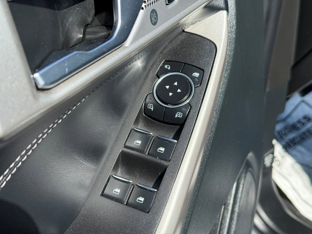 Certified 2023 Ford Explorer Limited AWD/4WD image 11