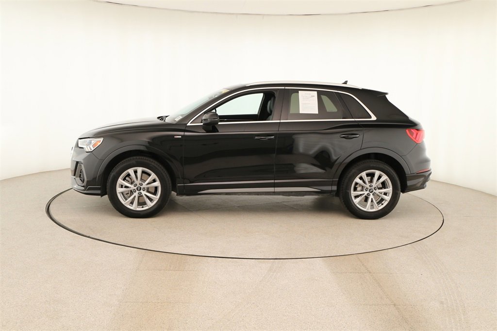 Certified 2025 Audi Q3 2.0T Premium Plus w/ Premium Plus Package image 2