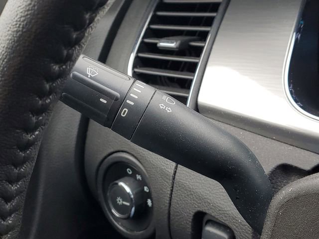 Certified 2018 Ford Taurus SEL FWD image 17