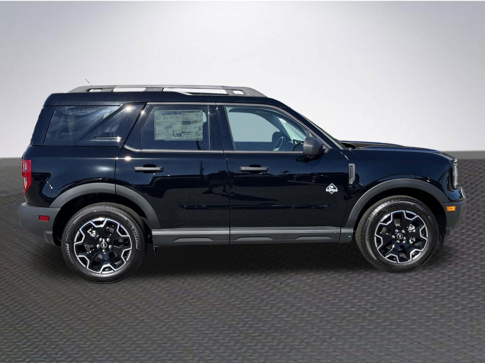 New 2026 Ford Bronco Sport Outer Banks w/ Outer Banks Tech Package+ AWD/4WD image 8
