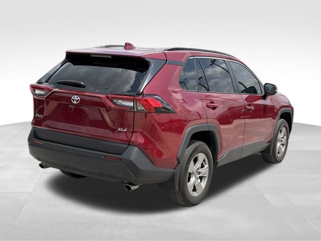Used 2025 Toyota RAV4 XLE FWD image 4