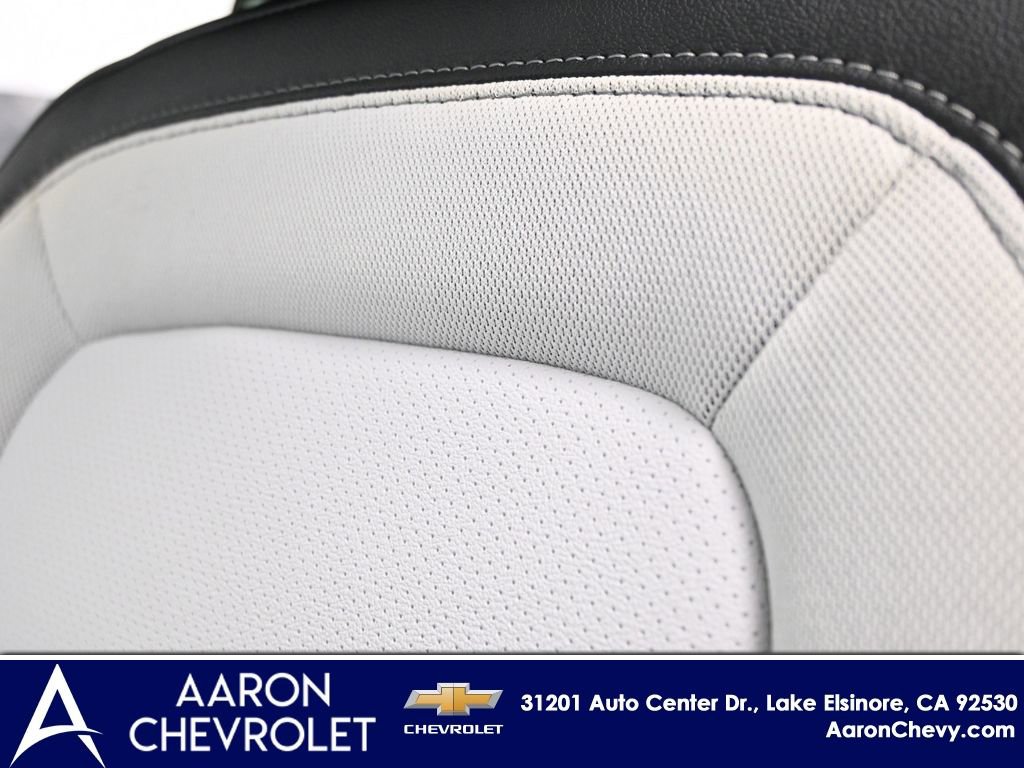 New 2026 Chevrolet Equinox EV LT image 43