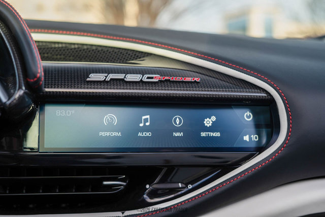 Used 2025 Ferrari SF90 Spider image 39