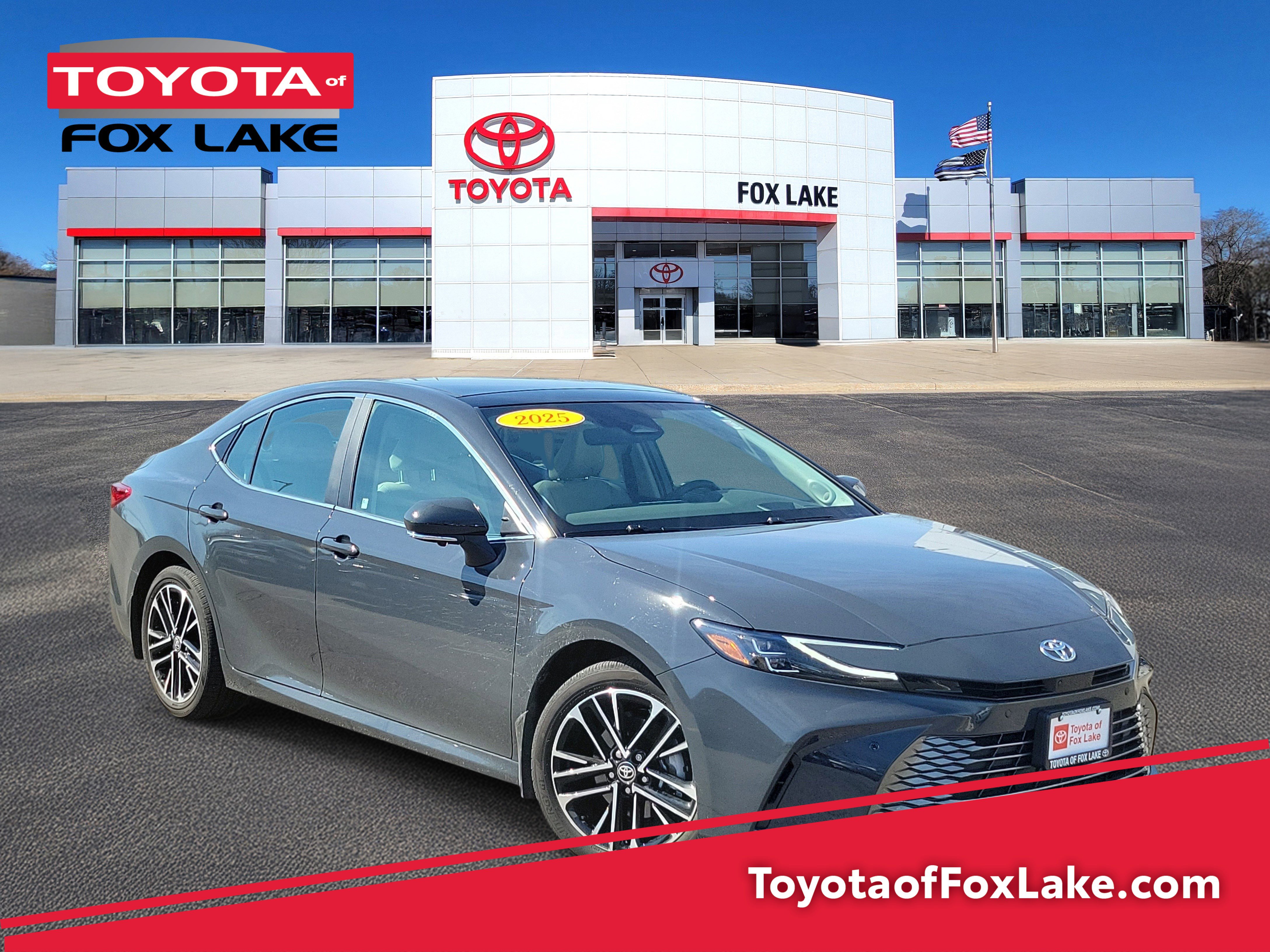 Used 2025 Toyota Camry XLE w/ Premium Plus Package image 1