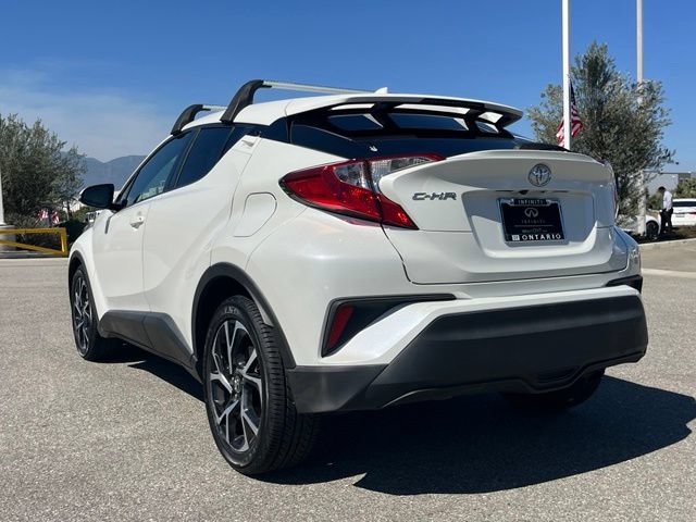 Used 2018 Toyota C-HR XLE FWD image 3