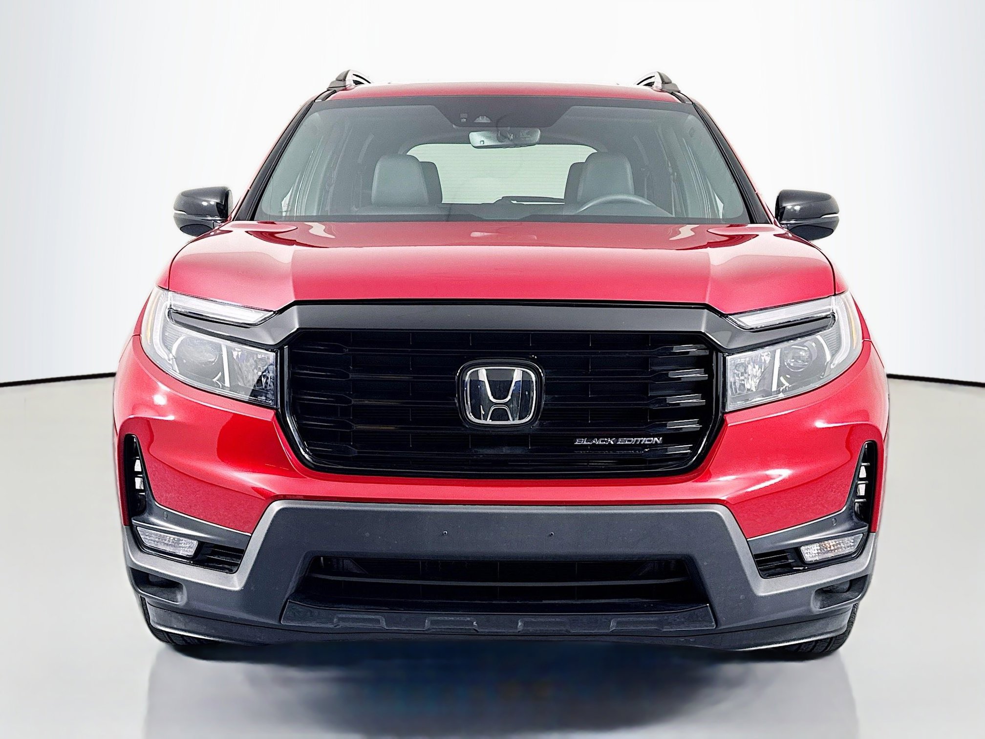Certified 2024 Honda Passport Black Edition image 2