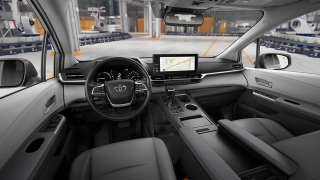 New 2026 Toyota Sienna XLE FWD image 19