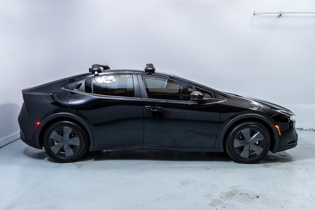 Used 2026 Toyota Prius LE image 8