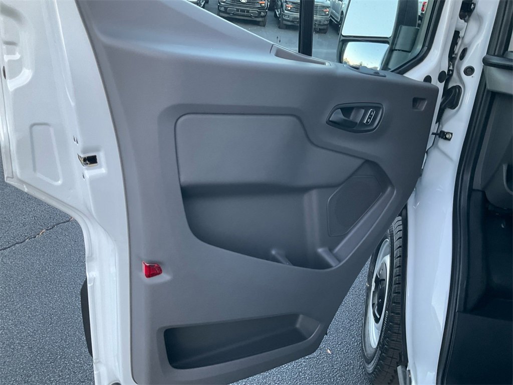 New 2026 Ford Transit 250 Low Roof image 15