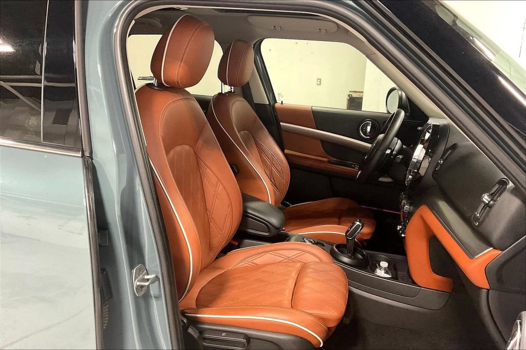 Used 2023 MINI Cooper Countryman S w/ Signature Upholstery Package FWD image 9