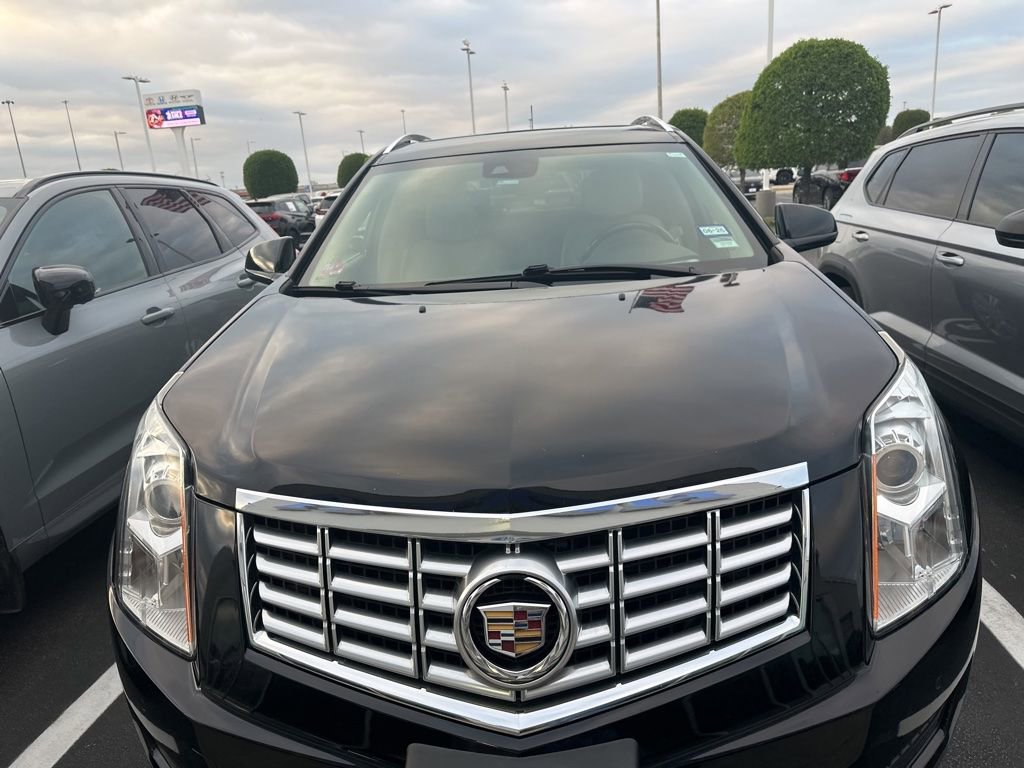 Used 2016 Cadillac SRX Luxury w/ Driver Awareness Package image 2