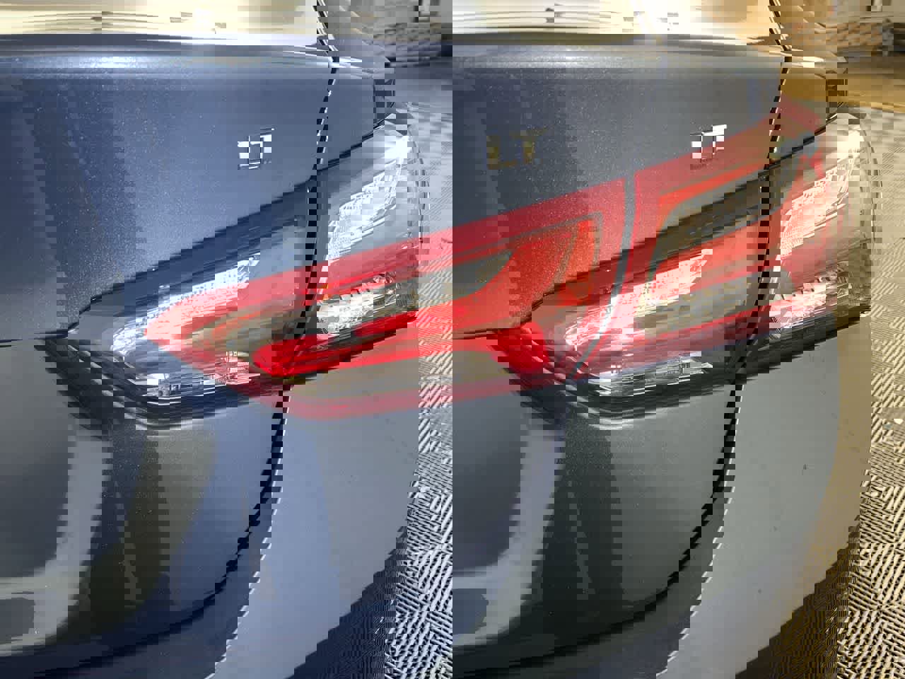 Used 2024 Chevrolet Malibu LT image 12