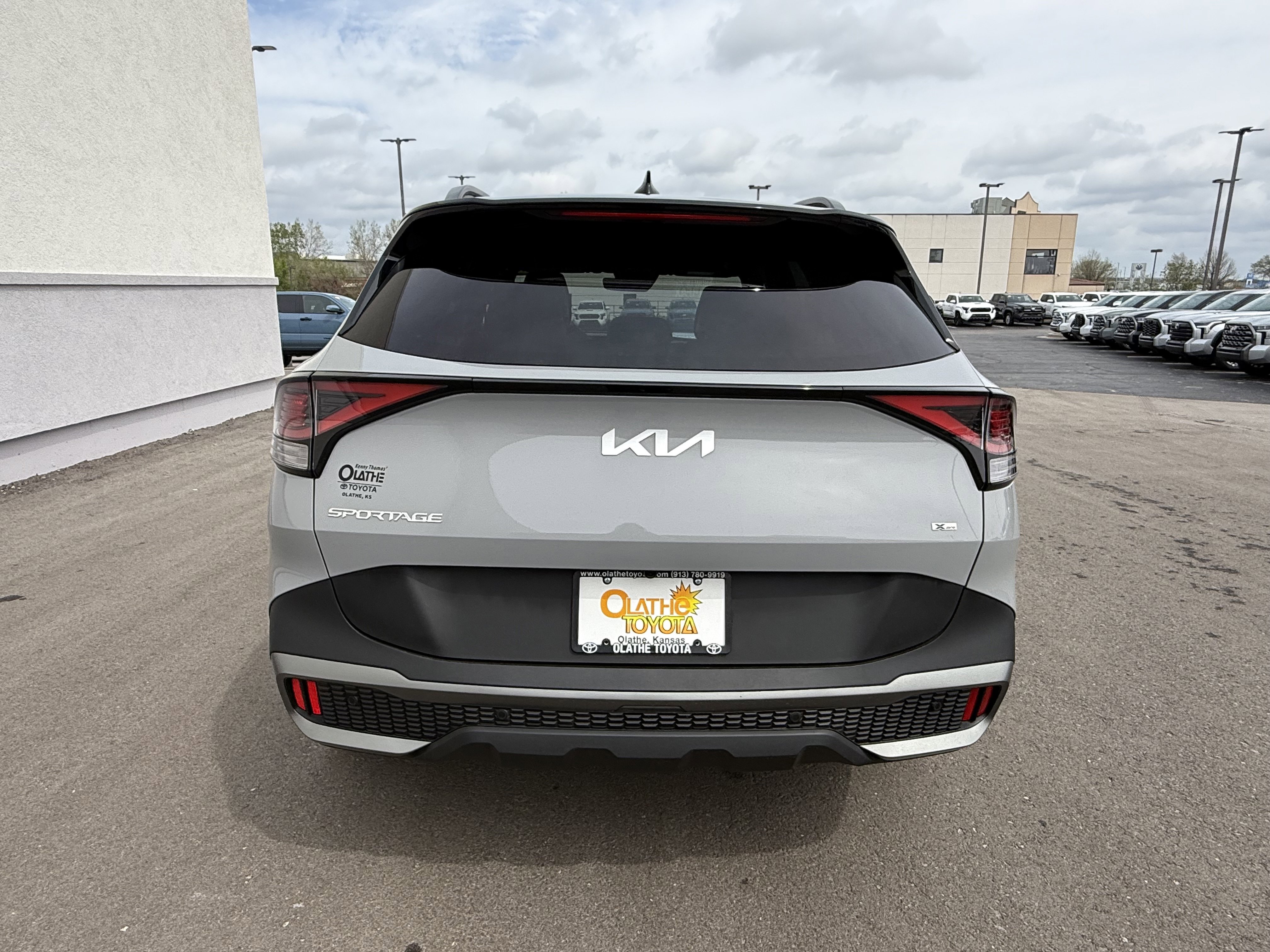 Used 2023 Kia Sportage X-Pro image 4