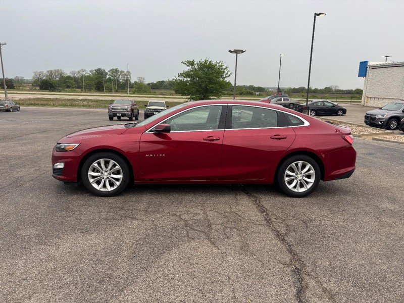 Used 2019 Chevrolet Malibu LT image 2
